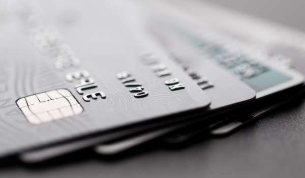 Lloyds Credit Card: Benefits, Pros, and Cons, and How to Apply