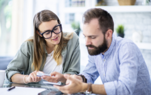 Borrowers explore variable rate and short-term fixes hoping rate rises will be short-lived
